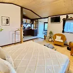 Apartment Szegfu33 Vendeghaz *
