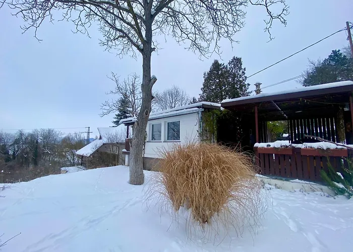 Szegfu33 Vendeghaz * Zebegeny